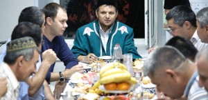 Торжественный ужин председателя ДУМОо с главами национальных общин Оренбуржья